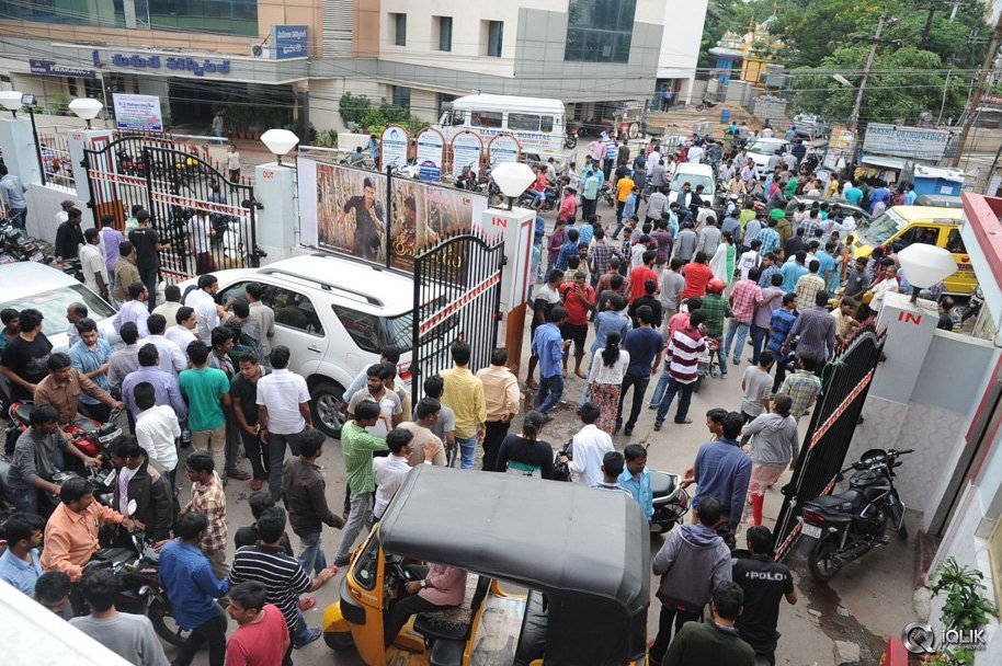 Srimanthudu-Movie-Hungama